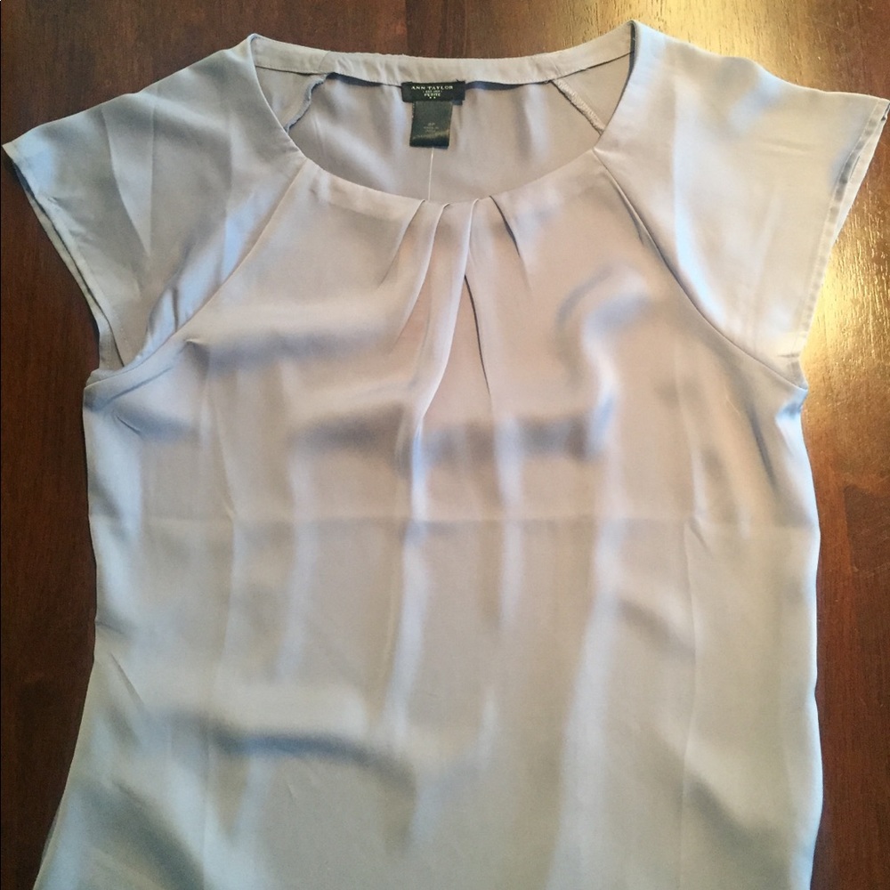 Women’s Ann Taylor blouse